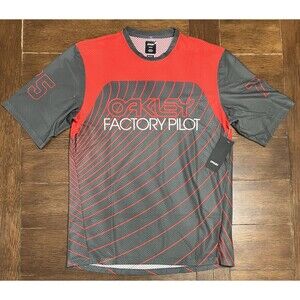 Men’s Oakley Size M Seeker ‘75 SS Jersey Factory Pilot NWT Grey And Red